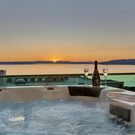 아파트 Exclusive Penthouse Big Blue With Private Jacuzzi 마카르스카