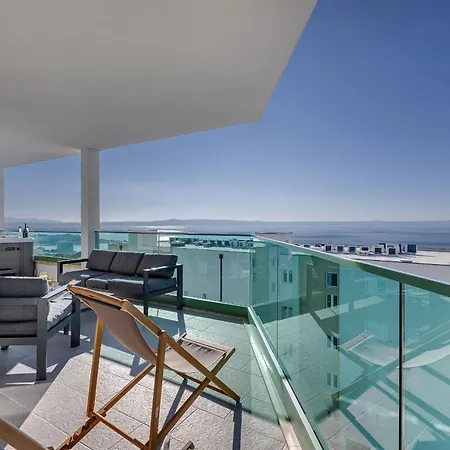 Exclusive Penthouse Big Blue With Private Jacuzzi 아파트 *