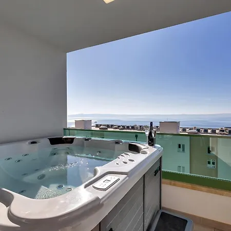 아파트 Exclusive Penthouse Big Blue With Private Jacuzzi 마카르스카