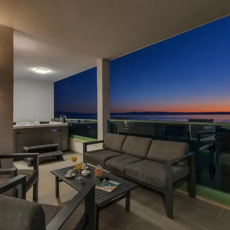 Exclusive Penthouse Big Blue With Private Jacuzzi * 마카르스카