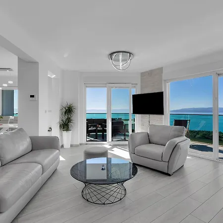 Exclusive Penthouse Big Blue With Private Jacuzzi 아파트