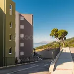 Exclusive Penthouse Big Blue With Private Jacuzzi * Макарска
