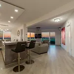 Апартаменты Exclusive Penthouse Big Blue With Private Jacuzzi Макарска