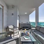 Апартаменты Exclusive Penthouse Big Blue With Private Jacuzzi *