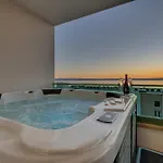 Exclusive Penthouse Big Blue With Private Jacuzzi * Макарска