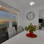 Exclusive Penthouse Big Blue With Private Jacuzzi *