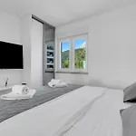 Exclusive Penthouse Big Blue With Private Jacuzzi