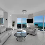 Exclusive Penthouse Big Blue With Private Jacuzzi Апартаменты