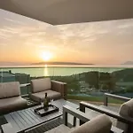 Exclusive Penthouse Big Blue With Private Jacuzzi Апартаменты Макарска