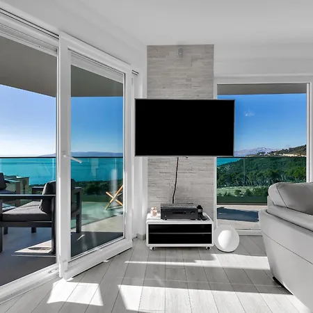 Daire Exclusive Penthouse Big Blue With Private Jacuzzi