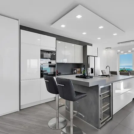 Daire Exclusive Penthouse Big Blue With Private Jacuzzi *