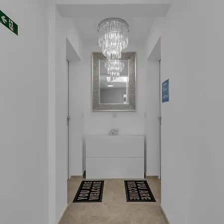 Daire Exclusive Penthouse Big Blue With Private Jacuzzi